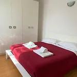 Apartman The Swallow - With Terrace View *